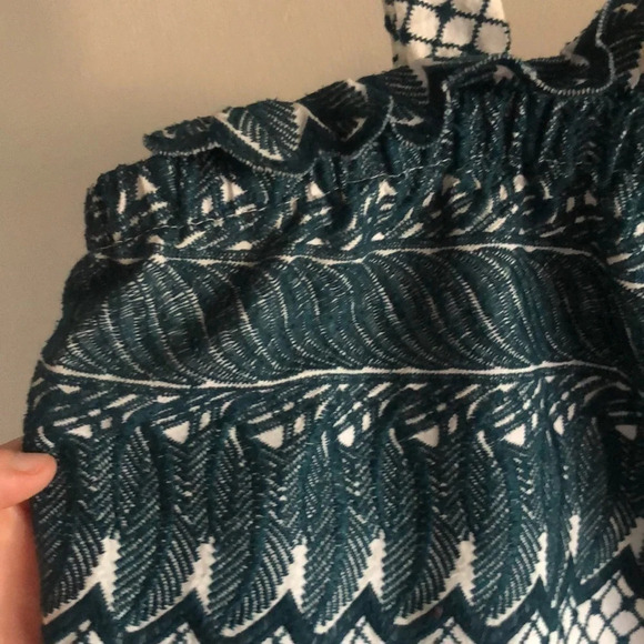 Red Carter teal and white embroidered crop top - Picture 3 of 11